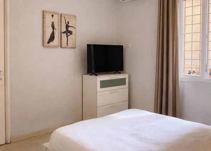 Residenza Aurea - Piazza Mazzini * Rome